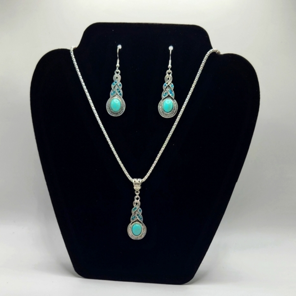 Beautiful Turquoise Necklace and Earring Set, Birthday Gift,‎ Anniversary Gift